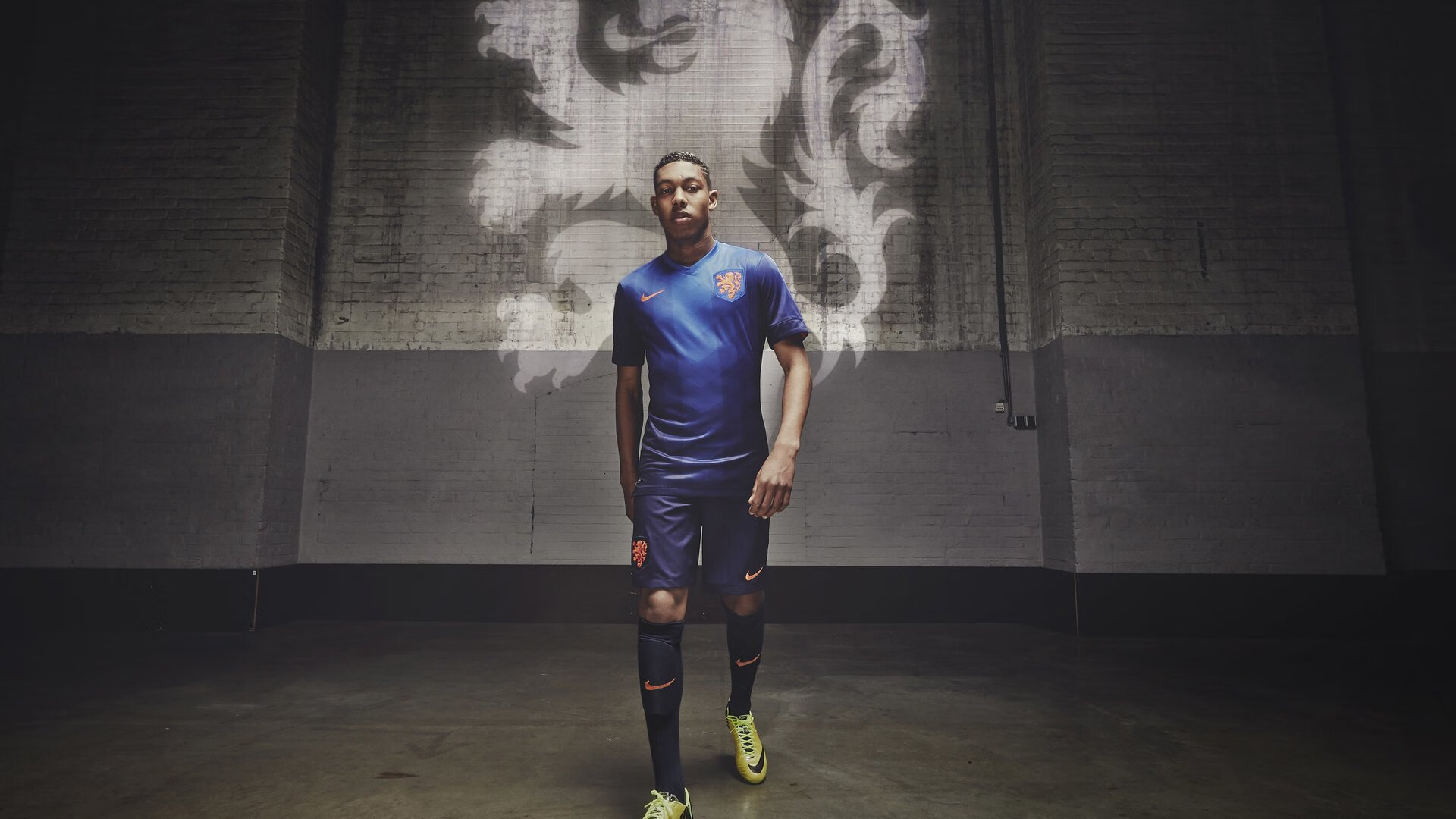 中国足球联赛引入人工智能辅助裁判技术，中国足协裁判官网